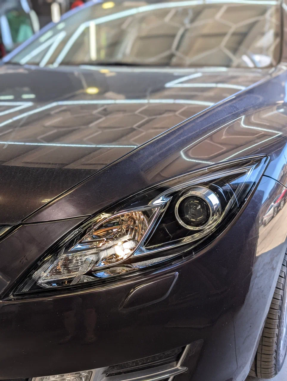 Mazda до/после модернизации оптики и установки Bi-LED Matrix модулей СПб